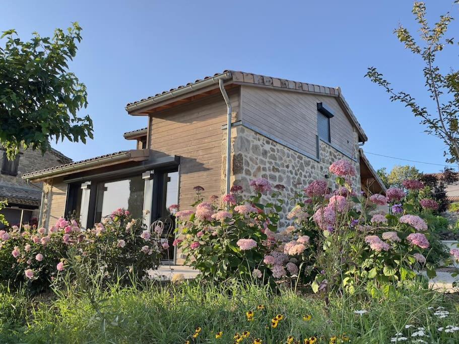 Gite De Charme 5 Etoiles Pour Couple Avec Sauna Et Jacuzzi Exterieurs Privatifs Peaugres Exterior foto