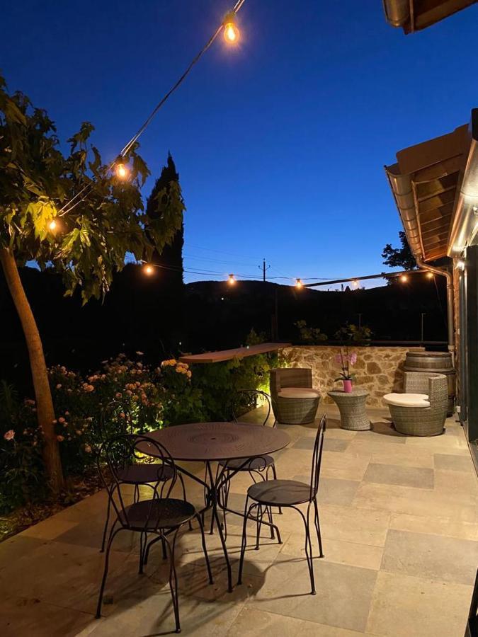 Gite De Charme 5 Etoiles Pour Couple Avec Sauna Et Jacuzzi Exterieurs Privatifs Peaugres Exterior foto